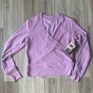 NWT AVÍA YOGA crop top size medium 8-10 purple/lilac